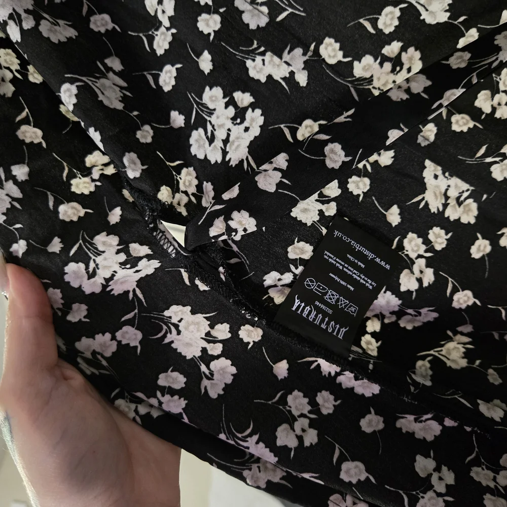 Disturbia Black Floral Dolman Kimono Sleeve Mini Sundress - Picture 4 of 4